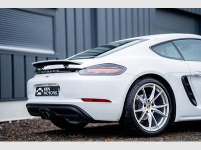 Porsche  718 Cayman 2.0 300ch PDK (2017) - Photo 7