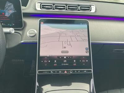 Mercedes S 580 e AMG Line Lang Energizing + Chauffeur (2024) - Photo 11