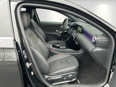 Mercedes A 250 e AMG Line e PlugIn Hybrid Pano 360 Kamera (2023) - Photo 15