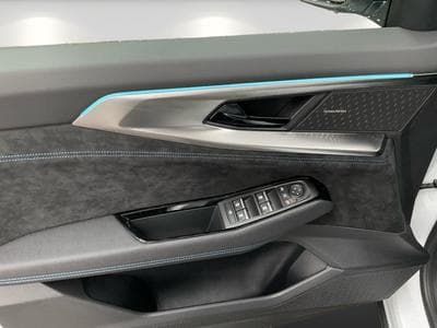 Renault Austral Esprit Alpine Full Hybrid E-Tech 200 ABS (2025) - Photo 14