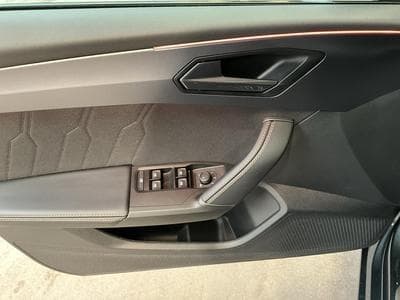 Cupra Leon DSG+Pure-Perf.+Navi+RearView (2024) - Photo 14