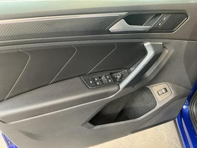 VW Tiguan R-line+DSG+4x4+Pano+Matrix-LED+AHK (2021) - Photo 14