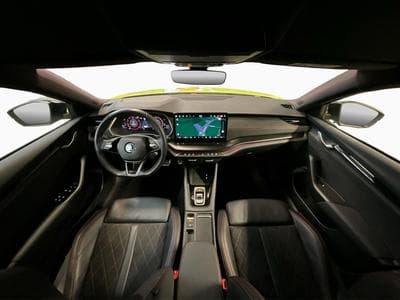 Skoda Octavia RS+DSG+AHK+LED+NAVI (2025) - Photo 2