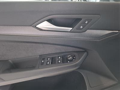 VW Golf NEW MODEL VIII 2.0 TDI 150  R-LINE CUIR NAVI 1 HAND (2025) - Photo 11