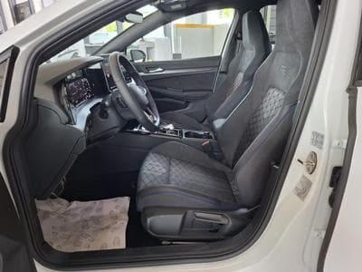 VW Golf NEW MODEL VIII 2.0 TDI 150  R-LINE CUIR NAVI 1 HAND (2025) - Photo 9