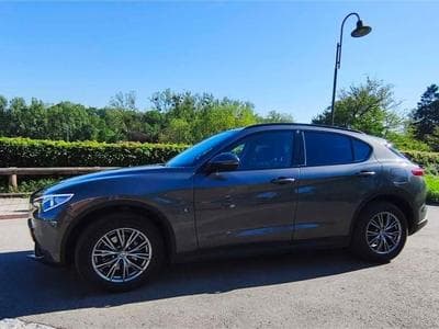 Alfa-Romeo Stelvio Super Q4 2,0 Turbo (2018) - Photo 1