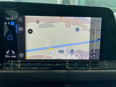 VW Golf 2.0 TSI VIII R Audio HARMAN/KARDON (2023) - Foto 3