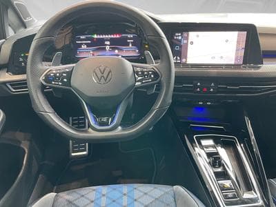 VW Golf 2.0 TSI VIII R Audio HARMAN/KARDON (2023) - Foto 6