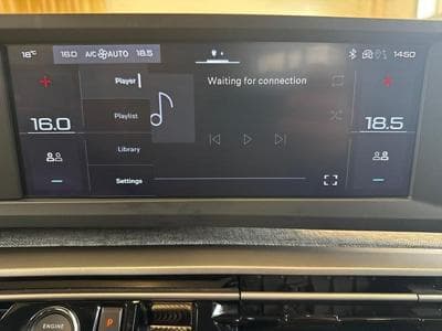 PEUGEOT 3008 1.2 Hybrid 145ch Allure e-DCS6 (2025) - Foto 9