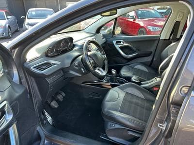 Peugeot 2008 2008 Allure *Navi*Teilleder*SHZ*LED*Euro6* (2016) - Photo 7