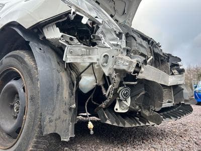 Peugeot 2008 2008 Style *Unfall Frontschaden* (2015) - Photo 11