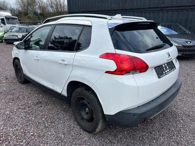 Peugeot 2008 2008 Style *Unfall Frontschaden* (2015) - Photo 6