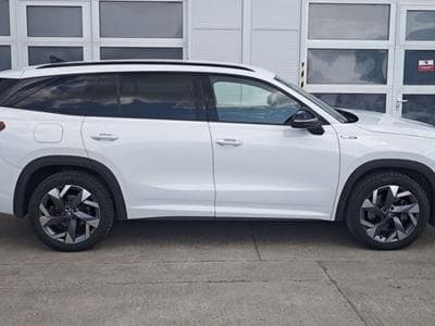 Skoda Kodiaq Sportline 4x4 DSG 2,0 TDI (2025) - Foto 1
