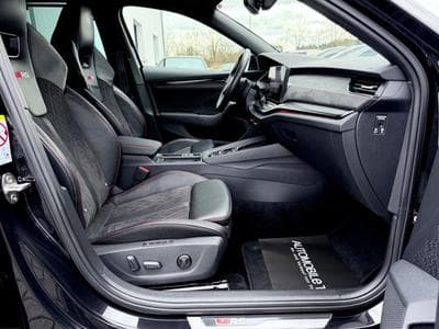 Skoda Octavia Octavia Combi RS 2.0 TDI DSG /LED/ACC/CAM/HUD/ (2022) - Foto 13