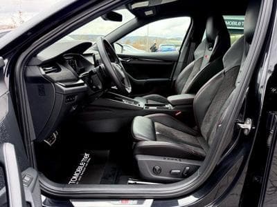 Skoda Octavia Octavia Combi RS 2.0 TDI DSG /LED/ACC/CAM/HUD/ (2022) - Foto 9