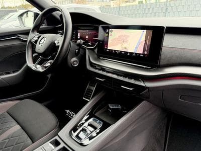 Skoda Octavia Octavia 2.0 TDI DSG RS /NAVI/LED/ACC/1.HAND/ (2022) - Photo 12