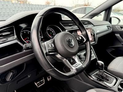 VW Touran Touran R Line 1.8 TSI DSG /7.SITZER/ACC/CAM/AHK (2018) - Foto 10