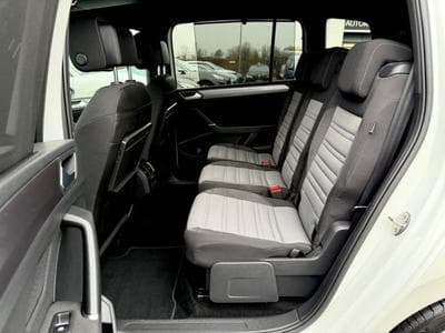 VW Touran Touran R Line 1.8 TSI DSG /7.SITZER/ACC/CAM/AHK (2018) - Foto 14