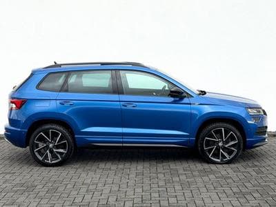 Skoda Karoq Karoq Sportline 2.0 TDI DSG 4x4 /LED/ACC/AHK/CAM (2022) - Foto 4