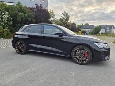 Audi S3 Sportback (2024) - Foto 1