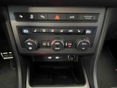 Cupra Ateca 2.0 TSi DSG 300 4x4 (2025) - Photo 10