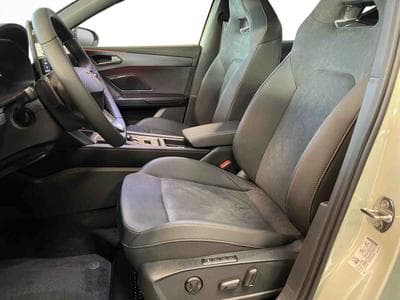 Cupra Leon 1.5 eTSI 150 DSG (2025) - Photo 8