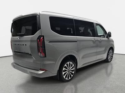 Ford Tourneo 2.0 TDCI ECOBLUE 170 L1 Titanium X (2026) - Foto 4