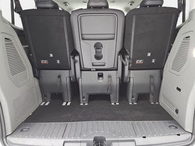 Ford Tourneo 2.0 TDCI ECOBLUE 170 L1 Titanium X (2026) - Photo 11