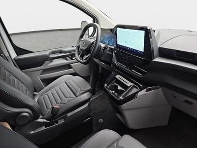 Ford Tourneo 2.0 TDCI ECOBLUE 170 L1 Titanium X (2026) - Photo 13