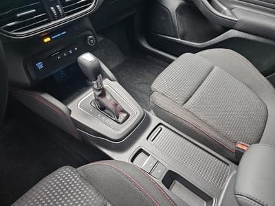 Ford Focus 1.0i Ecoboost 155 AT St-Line X (2025) - Photo 11