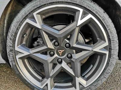 Cupra Leon 2.0 TSi DSG 333  4DRIVE (2025) - Foto 3