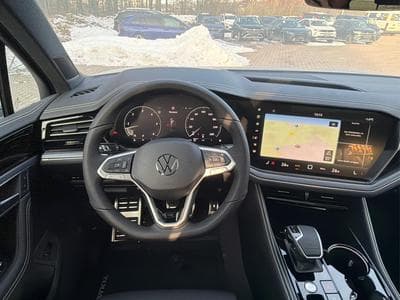 VW Touareg R FINAL EDITION (2026) - Photo 10