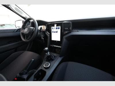 VW Amarok 4M LED ACC (2025) - Foto 9