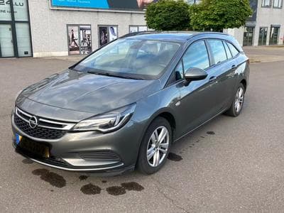 Opel Astra Edition (2016) - Photo 1