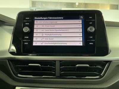 VW T-Roc LIFE (2026) - Foto 11