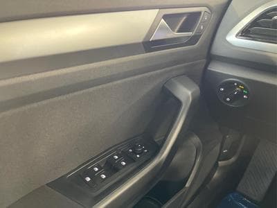 VW T-Roc LIFE (2026) - Photo 9