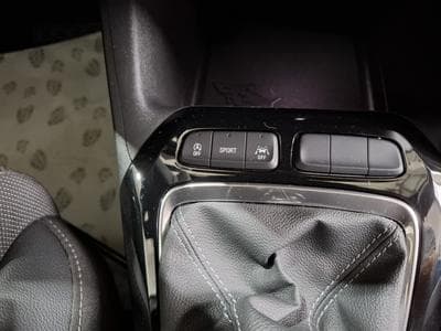 Opel Corsa 1.2 TURBO 101 GS, LED, VIRTUAL, KAMERA, CARPLAY,TEMPO, CUIR (2025) - Foto 11