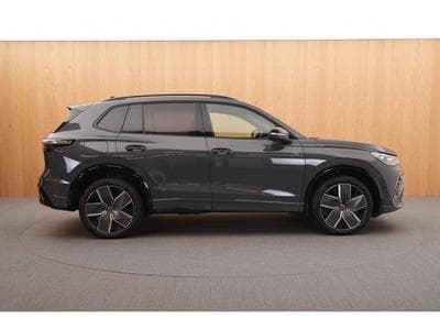 VW Tiguan R-Line 2.0 TDI 4Motion 142KW-193CV DSG7 - Attelage - Matrix (2025) - Foto 8