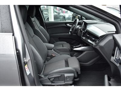 Audi Q4 e-tron 40 Advanced ACC LANE SIDE CAM HUD SONOS KEYLESS MATRIX 1° M. (2022) - Photo 7