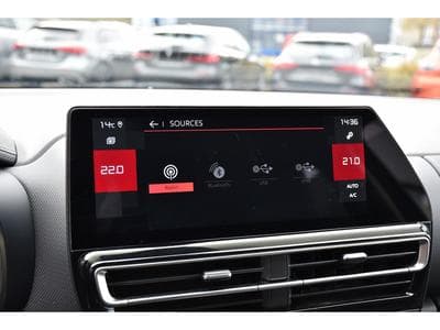 Citroën C5 Aircross 1.2 PureTech 130 Shine CUIR ACC SIDE GPS CAM 1° MAIN (2024) - Photo 11