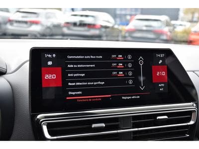 Citroën C5 Aircross 1.2 PureTech 130 Shine CUIR ACC SIDE GPS CAM 1° MAIN (2024) - Photo 14