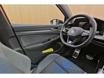 VW Golf R 2.0 TSI DSG 4x4 DSG 245 kW-333CV - R-Performance Pack - (2025) - Foto 8