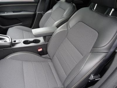 Renault Arkana TECHNO Mild Hybrid 140 EDC (2025) - Photo 8