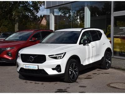 Volvo XC40 2.0 B3 MHEV Plus Dark DCT MEMO HARMAN PILOT ATT RMQ NEUF (2024) - Photo 2