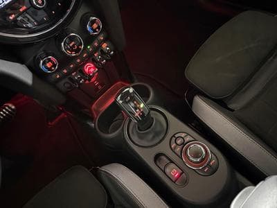 MINI Cooper 2.0 ESSENCE (2023) - Photo 10