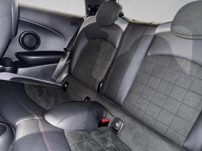 MINI Cooper 2.0 ESSENCE (2023) - Photo 11