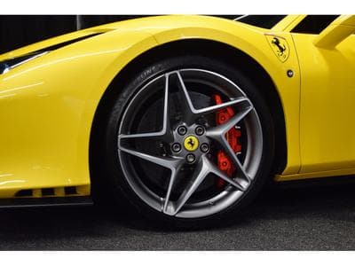 Ferrari F8 Tributo V8 - GIALLO TRIPLO STRATO (2021) - Photo 9