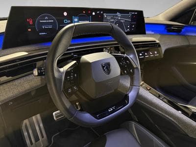 Peugeot 5008 1.2 PHASE III GT LINE (2025) - Photo 8