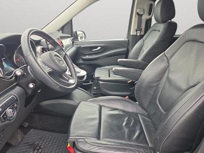 Mercedes V d Avantgarde Double Cabine / Diesel (2023) - Photo 12