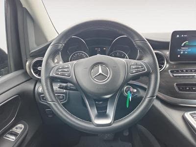 Mercedes V d Avantgarde Double Cabine / Diesel (2023) - Foto 14